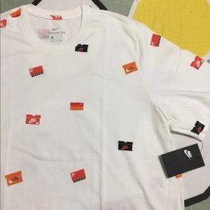 Nike Tee